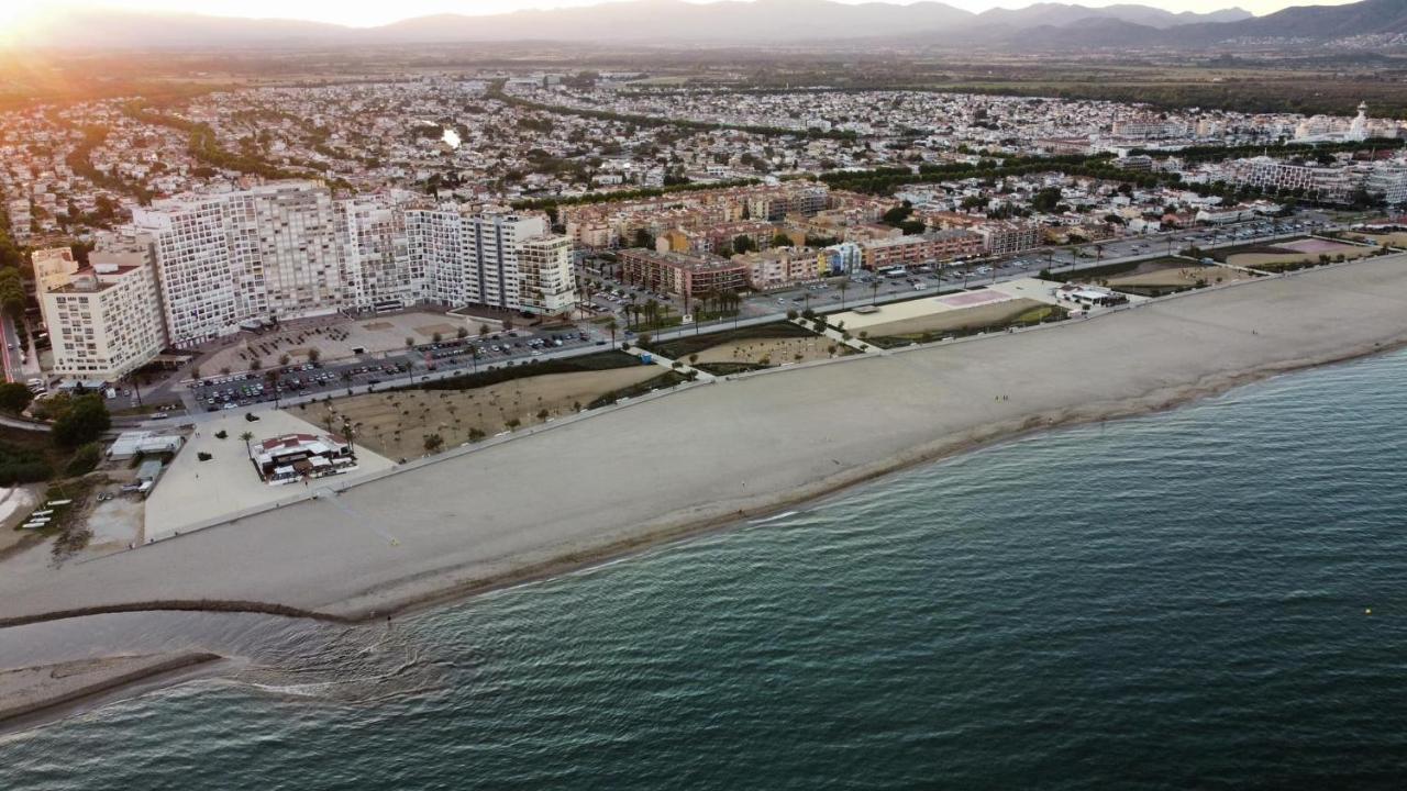 Holidays P16 - Hidromasaje Empuriabrava Esterno foto